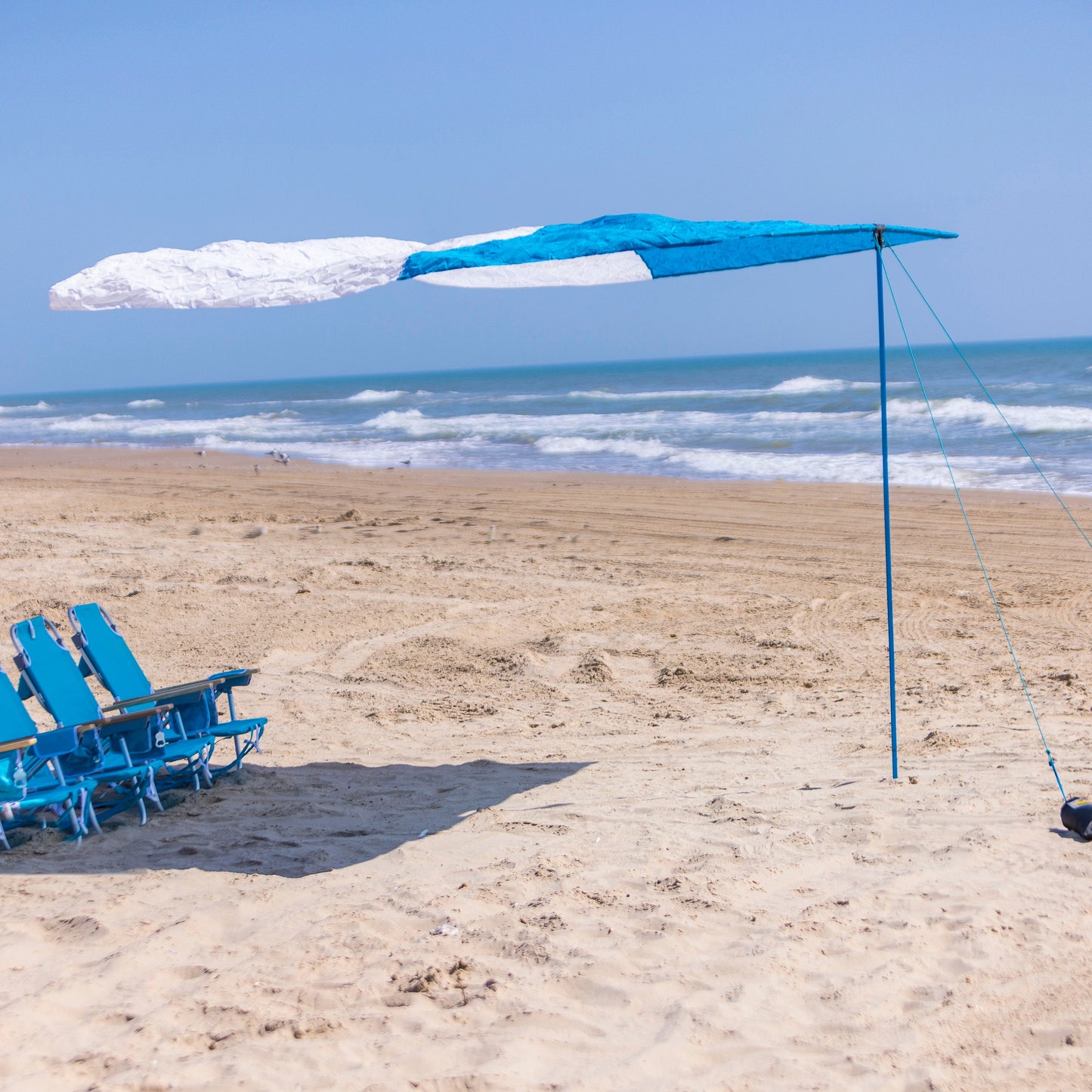 Product Blue/White Shade